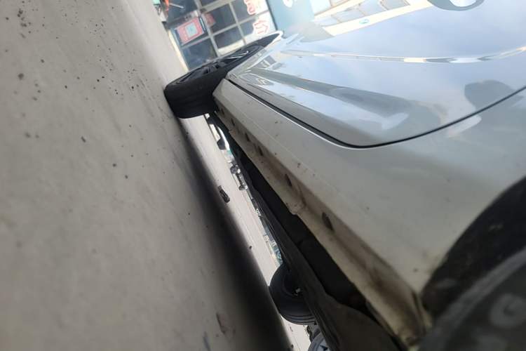 Used Geely Galaxy Panda 2024 Panda Mini 200km Endurance Bear Left Side Sill
