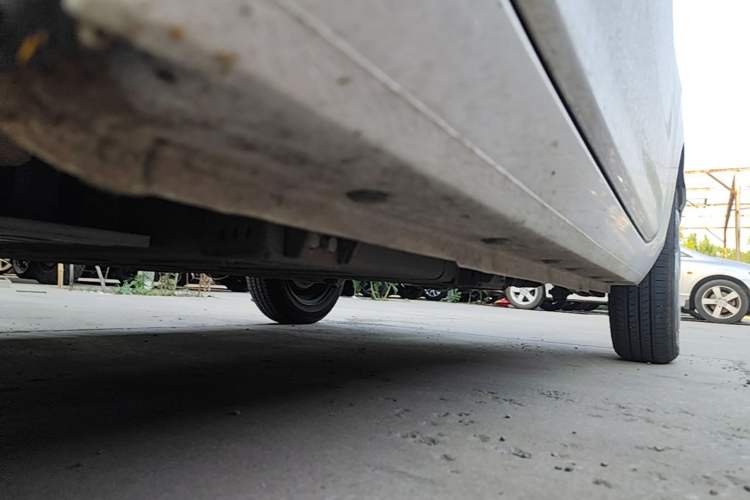 Used Geely Galaxy Panda 2024 Panda Mini 200km Endurance Bear Left Side Sill
