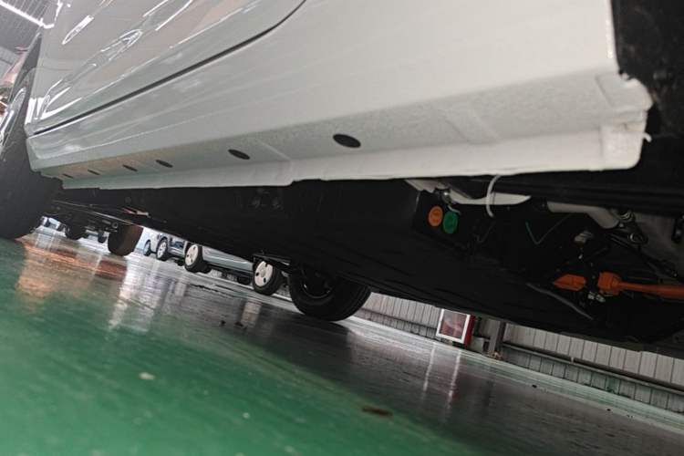 Used Geely Galaxy Panda 2024 Panda Mini 200km Longteng PRO Edition Left Side Sill