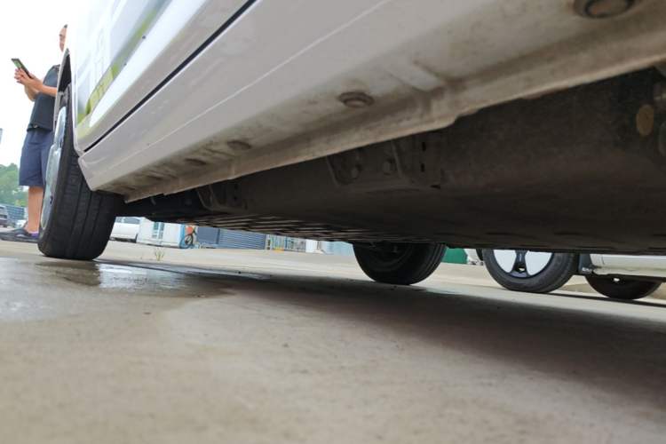 Used Geely Galaxy Panda 2024 Panda Mini 200km Endurance Bear Left Side Sill
