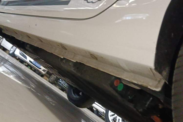 Used Geely Galaxy Panda 2024 Facelifted Panda Mini 200km Dragon Edition Left Side Sill