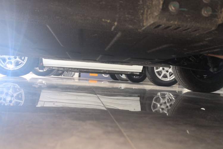 Used Geely Galaxy Panda 2024 Panda Mini 200km Endurance Bear Left Side Sill