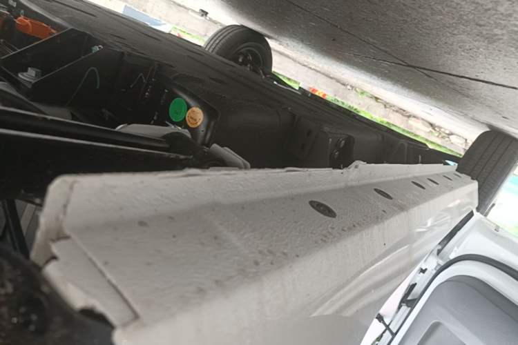 Used Geely Galaxy Panda 2024 Panda Mini 200km Endurance Bear Left Side Sill