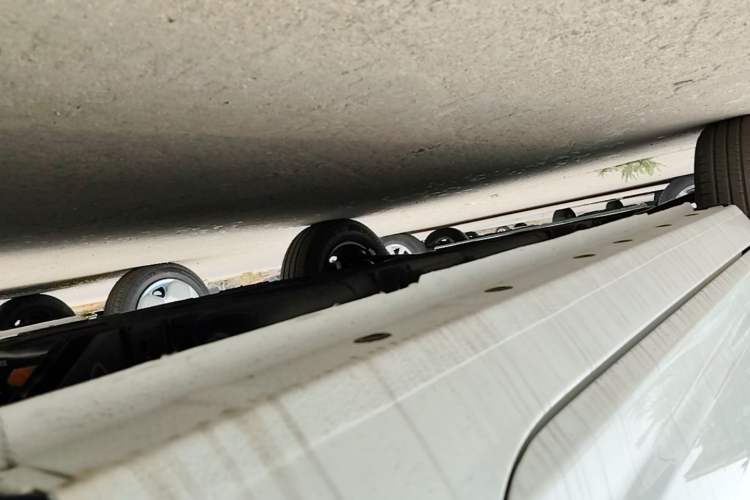 Used Geely Galaxy Panda 2024 Panda Mini 200km Endurance Bear Left Side Sill