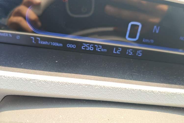 Used Geely Galaxy Panda 2024 Panda Mini 200km Endurance Bear Odometer Close Up