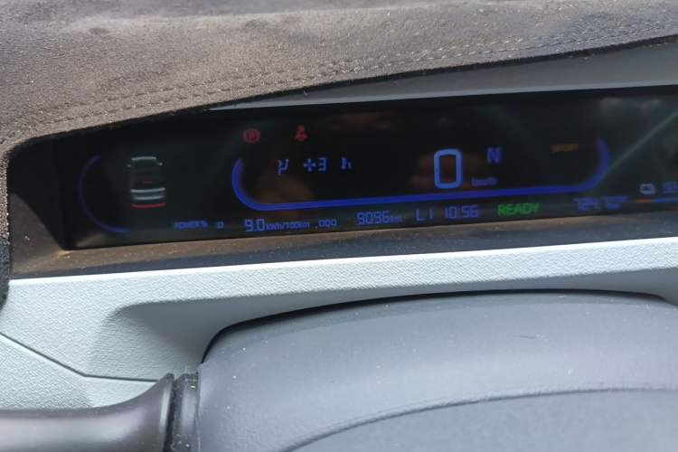Used Geely Galaxy Panda 2024 Panda Mini 200km Endurance Bear Odometer Close Up