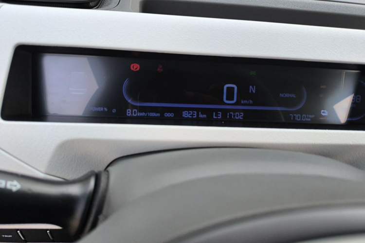 Used Geely Galaxy Panda 2024 200km Panda Kart Odometer Close Up