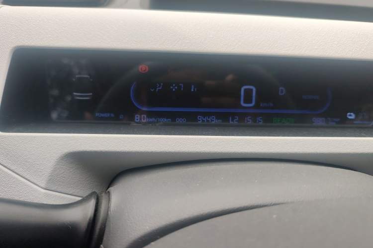 Used Geely Galaxy Panda 2024 Panda Mini 200km Endurance Bear Odometer Close Up