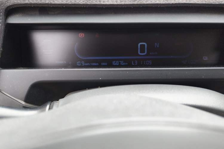 Used Geely Galaxy Panda 2024 200km Panda Rider Odometer Close Up