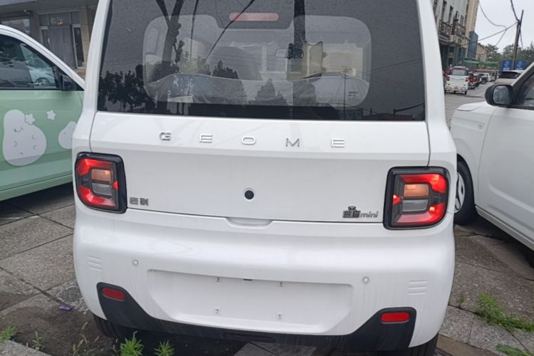 Used Geely Galaxy Panda 2024 Panda Mini 200km Endurance Bear Rear