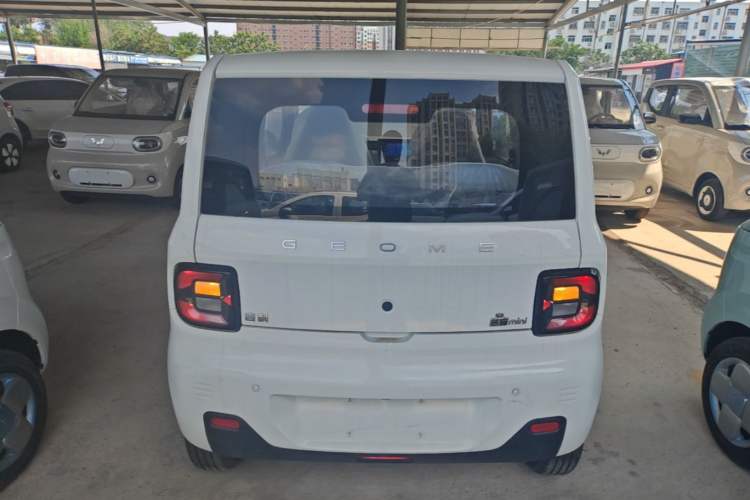 Used Geely Galaxy Panda 2024 Panda Mini 200km Endurance Bear Rear