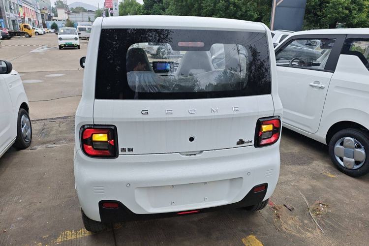 Used Geely Galaxy Panda 2024 Panda Mini 200km Endurance Bear Rear