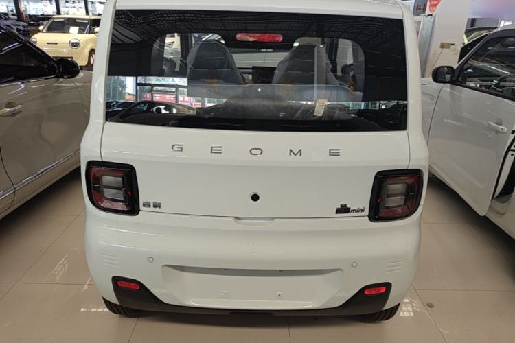 Used Geely Galaxy Panda 2024 Panda Mini 200km Endurance Bear Rear