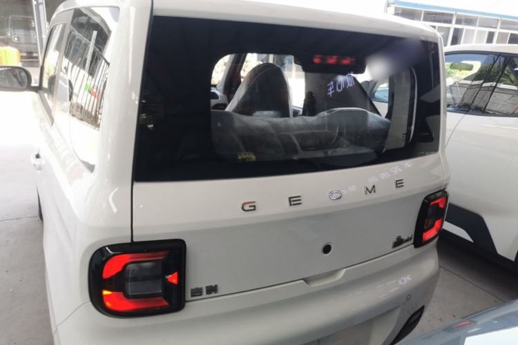 Used Geely Galaxy Panda 2024 Panda Mini 200km Endurance Bear Rear