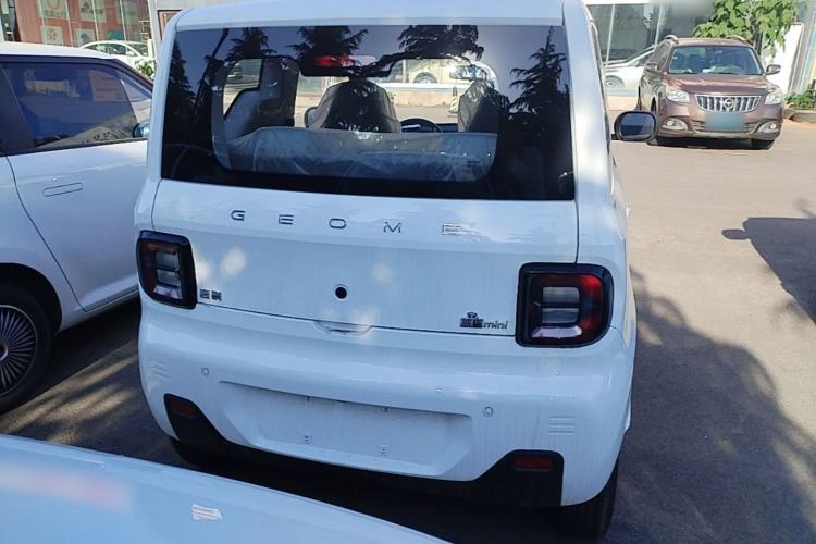 Used Geely Galaxy Panda 2024 Panda Mini 200km Endurance Bear Rear