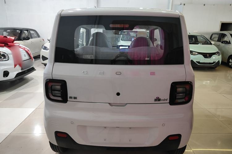Used Geely Galaxy Panda 2024 Panda Mini 200km Endurance Bear Rear