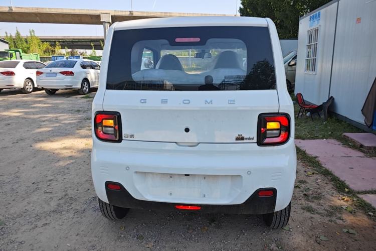 Used Geely Galaxy Panda 2024 Panda Mini 200km Endurance Bear Rear