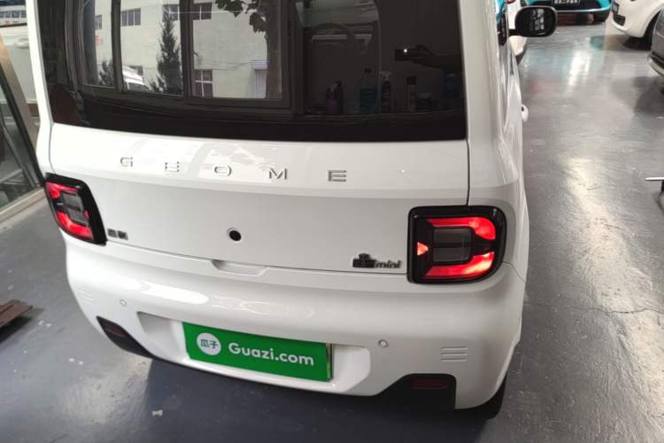 Used Geely Galaxy Panda 2024 Panda Mini 200km Endurance Bear Rear