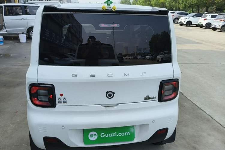 Used Geely Galaxy Panda 2024 Panda Mini 200km Endurance Bear Rear