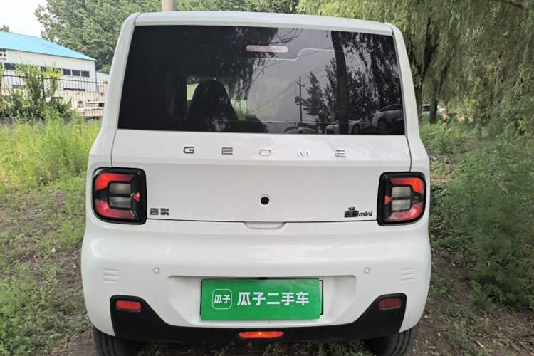 Used Geely Galaxy Panda 2024 Panda Mini 200km Endurance Bear Rear