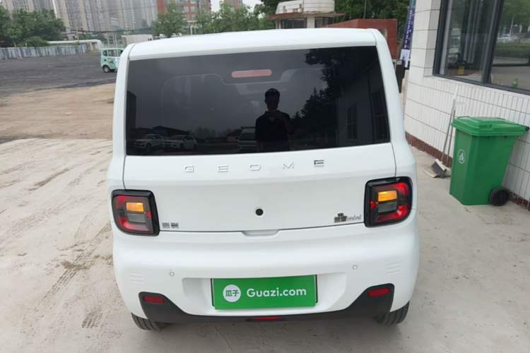 Used Geely Galaxy Panda 2024 Panda Mini 200km Endurance Bear Rear