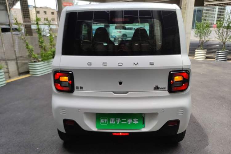 Used Geely Galaxy Panda 2024 Panda Mini 200km Endurance Bear Rear