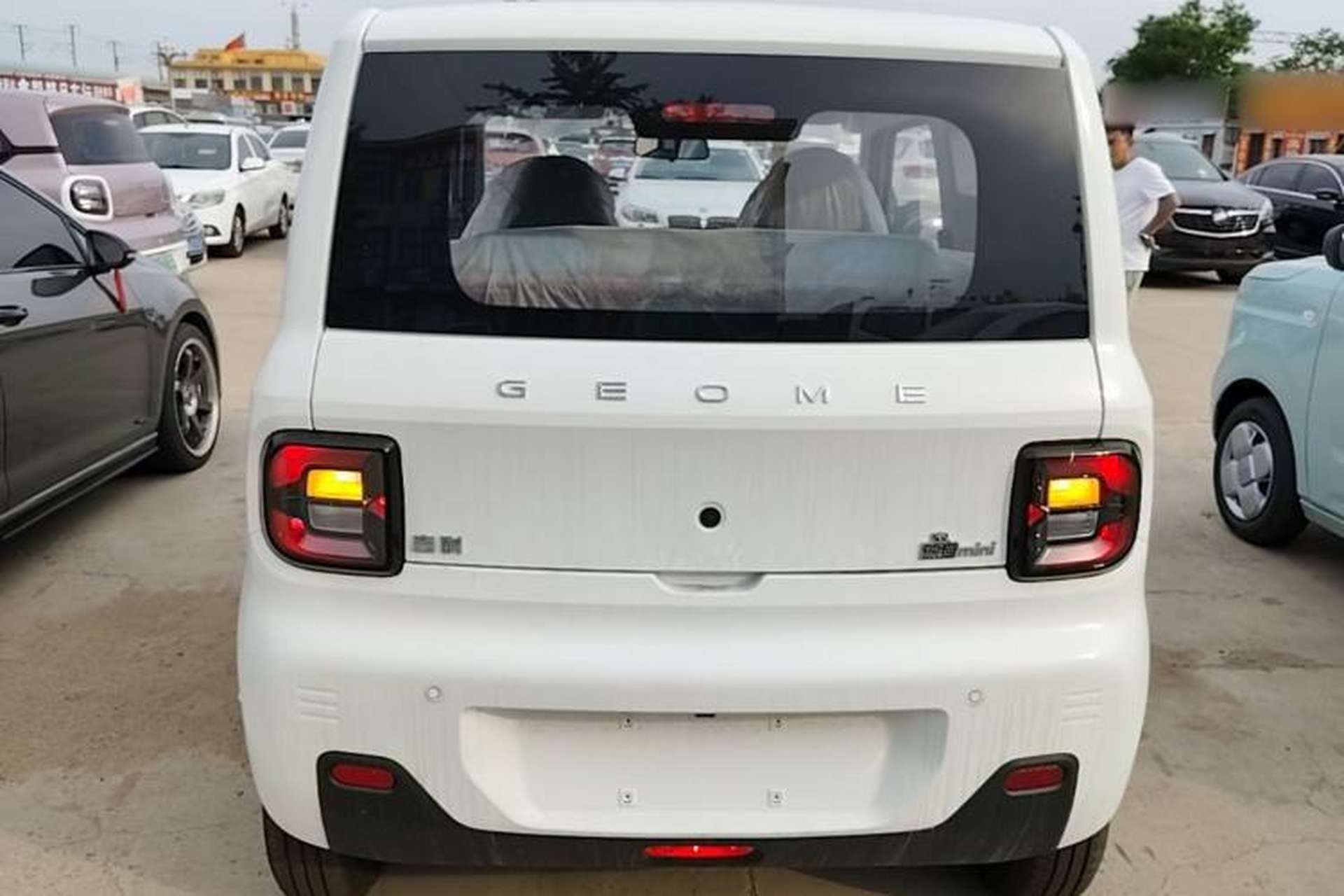 Used Geely Galaxy Panda 2024 Panda Mini 200km Endurance Bear Rear