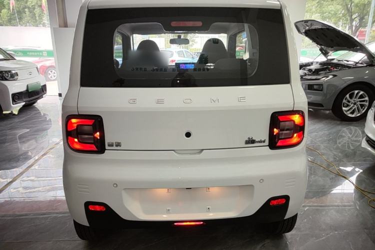 Used Geely Galaxy Panda 2024 Panda Mini 200km Endurance Bear Rear