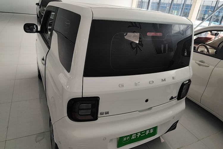 Used Geely Galaxy Panda 2024 Panda Mini 200km Endurance Bear Rear