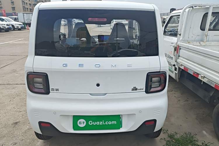 Used Geely Galaxy Panda 2024 Panda Mini 200km Endurance Bear Rear