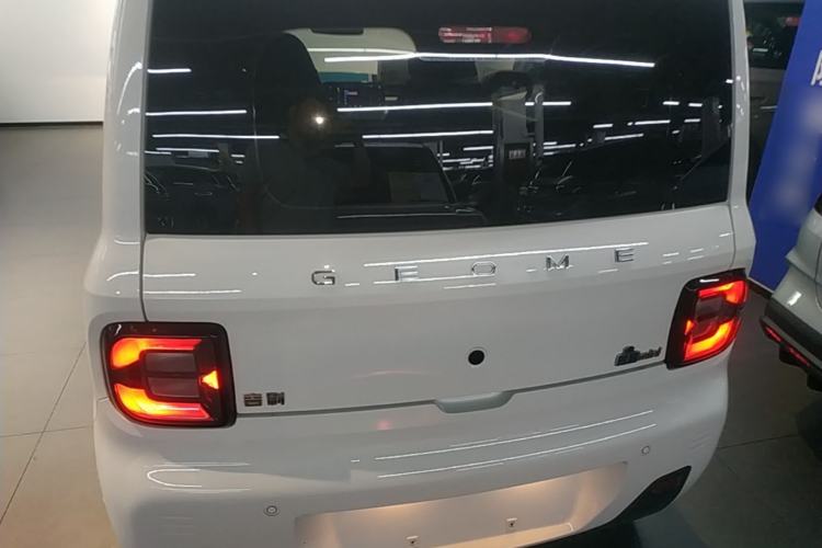 Used Geely Galaxy Panda 2024 Panda Mini 200km Endurance Bear Rear