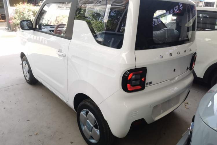 Used Geely Galaxy Panda 2024 Panda Mini 200km Endurance Bear Rear Left 45 Deg
