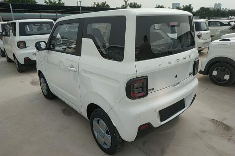 Used Geely Galaxy Panda 2024 Panda Mini 200km Endurance Bear Rear Left 45 Deg