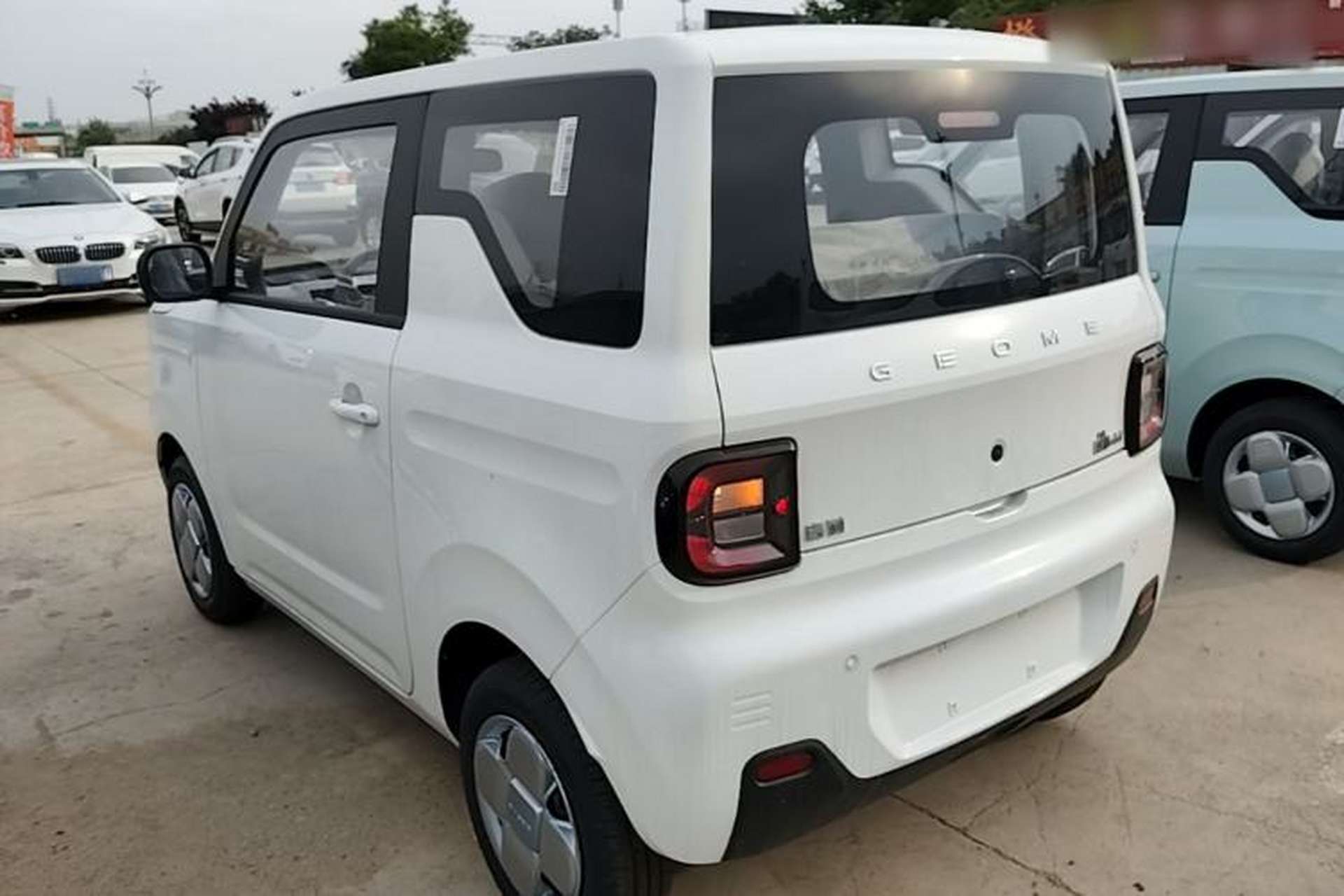 Used Geely Galaxy Panda 2024 Panda Mini 200km Endurance Bear Rear Left 45 Deg