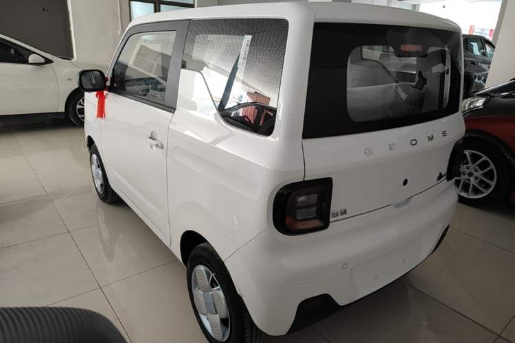 Used Geely Galaxy Panda 2024 Panda Mini 200km Endurance Bear Rear Left 45 Deg