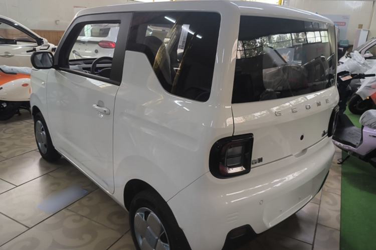 Used Geely Galaxy Panda 2024 Panda Mini 200km Endurance Bear Rear Left 45 Deg