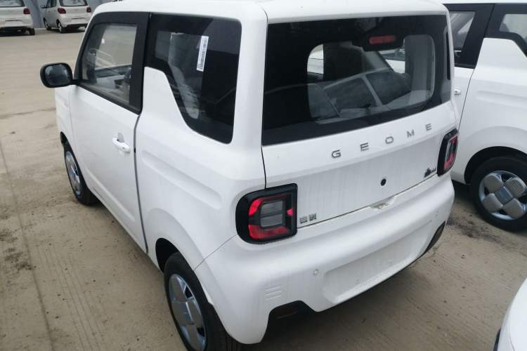Used Geely Galaxy Panda 2024 Panda Mini 200km Endurance Bear Rear Left 45 Deg
