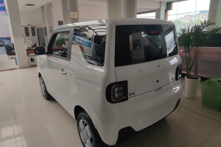 Used Geely Galaxy Panda 2024 Panda Mini 200km Endurance Bear Rear Left 45 Deg