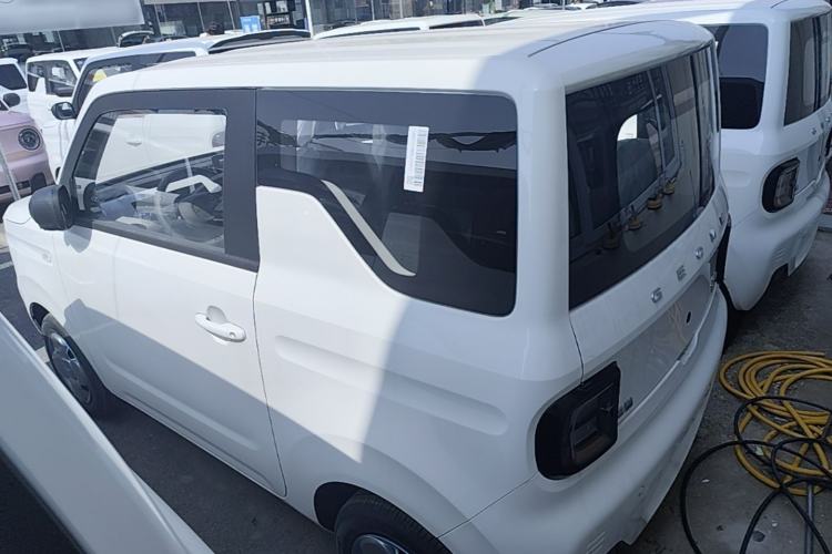 Used Geely Galaxy Panda 2024 Panda Mini 200km Endurance Bear Rear Left 45 Deg