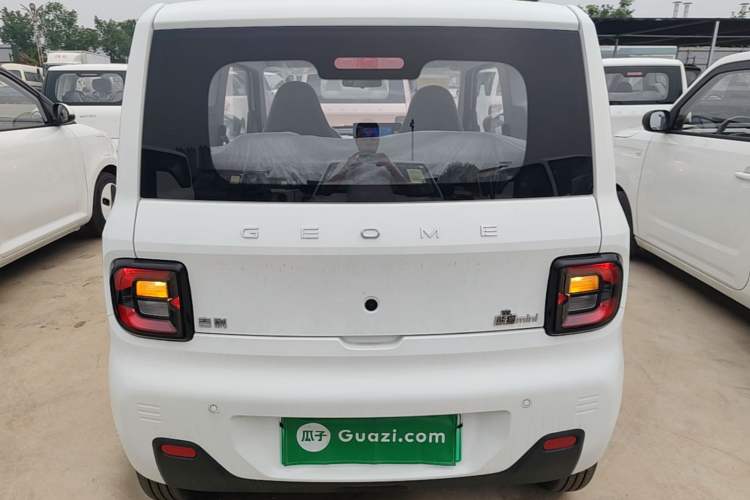 Used Geely Galaxy Panda 2024 Panda Mini 200km Endurance Bear Rear