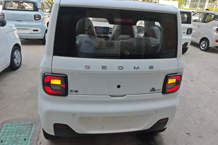 Used Geely Galaxy Panda 2024 Panda Mini 200km Endurance Bear Rear