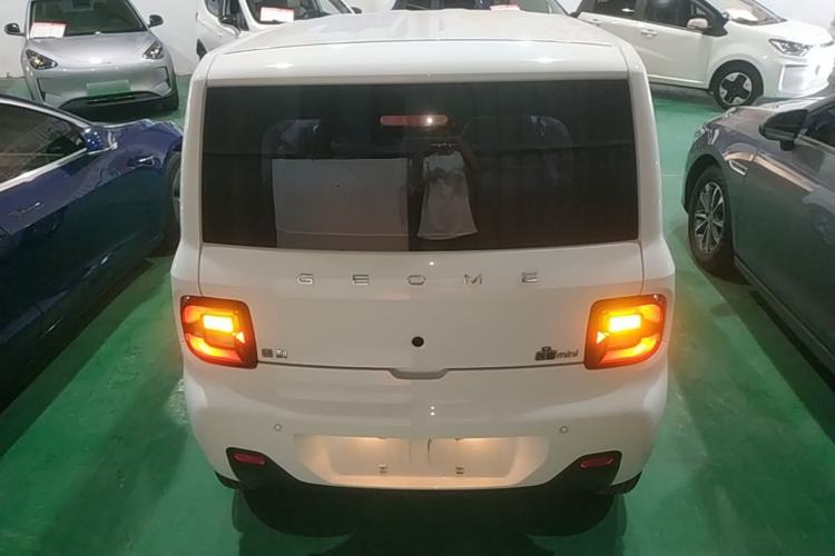 Used Geely Galaxy Panda 2024 Panda Mini 200km Endurance Bear Rear