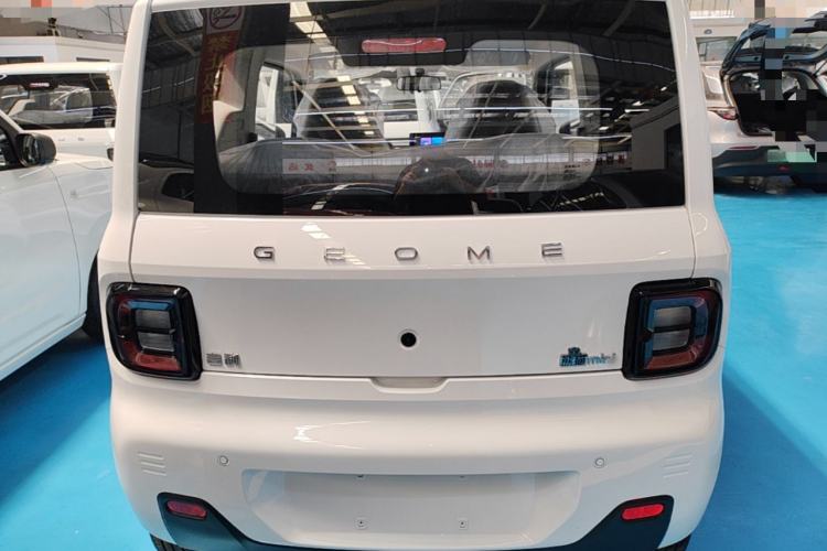 Used Geely Galaxy Panda 2024 Panda Mini 200km Endurance Bear Rear