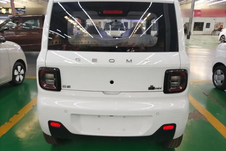 Used Geely Galaxy Panda 2024 Panda Mini 200km Endurance Bear Rear