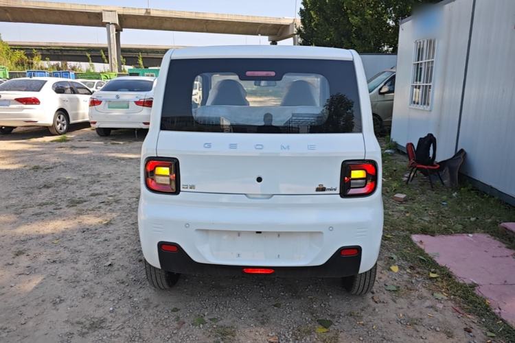 Used Geely Galaxy Panda 2024 Panda Mini 200km Endurance Bear Rear