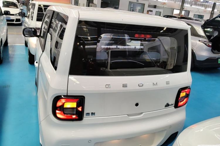 Used Geely Galaxy Panda 2024 Panda Mini 200km Endurance Bear Rear