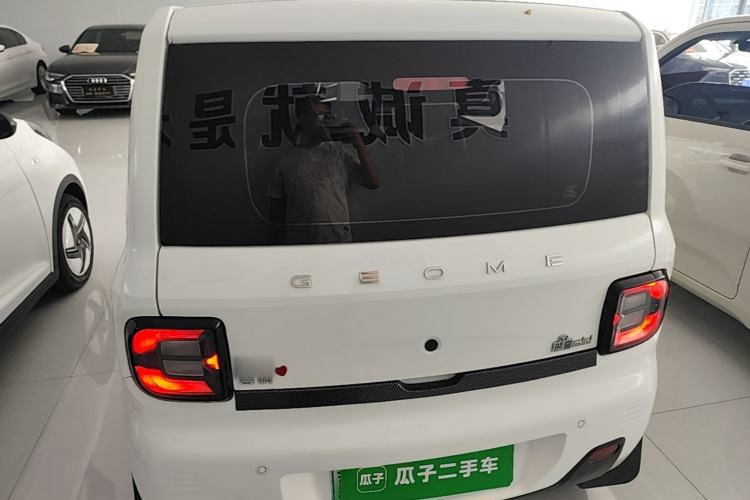 Used Geely Galaxy Panda 2024 Panda Mini 200km Endurance Bear Rear