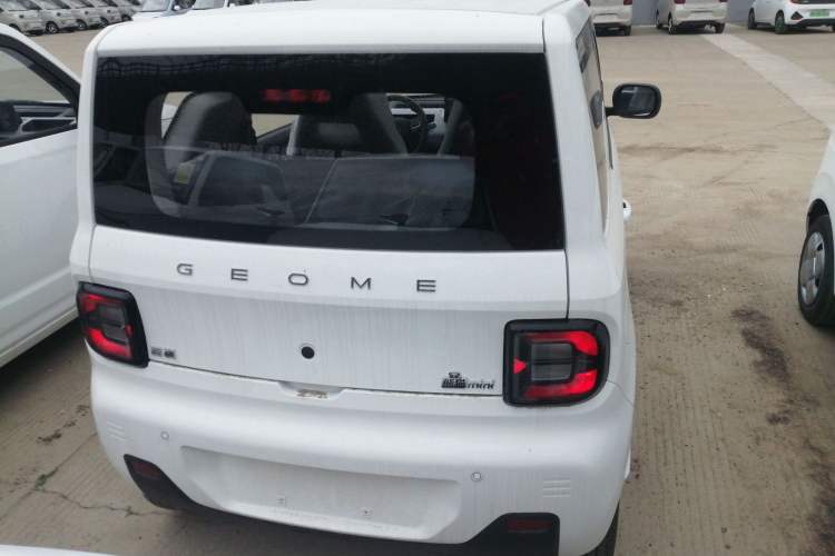Used Geely Galaxy Panda 2024 Panda Mini 200km Endurance Bear Rear