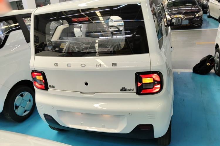 Used Geely Galaxy Panda 2024 Panda Mini 200km Endurance Bear Rear