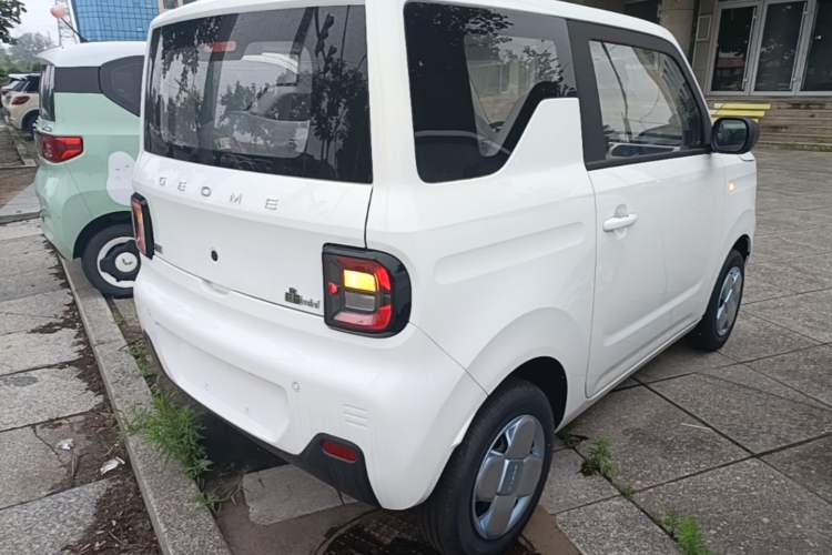Used Geely Galaxy Panda 2024 Panda Mini 200km Endurance Bear Rear Right 45 Deg